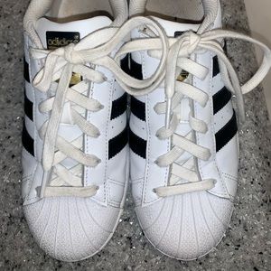 Adidas super star tennis shoes